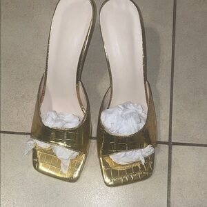 Elegant Gold Women's Heels